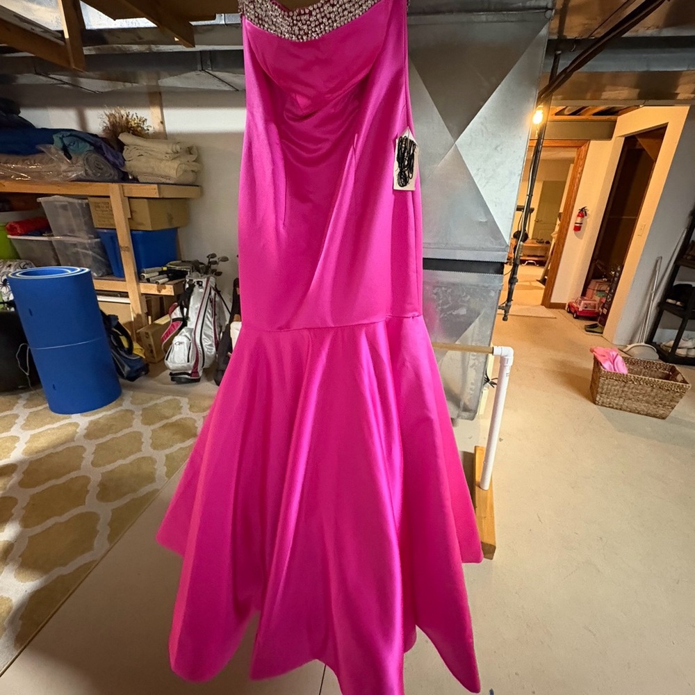 Sherri Hill Pink Prom Dress